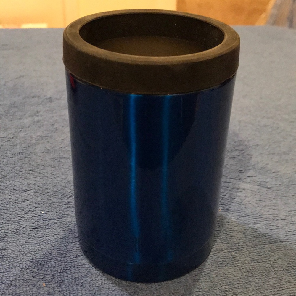 Last Chance before donating- True North Can Cooler
